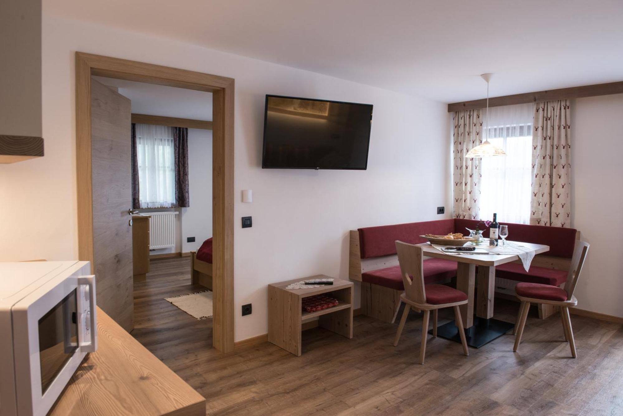 Da Kathi Aparthotel San Candido Bagian luar foto