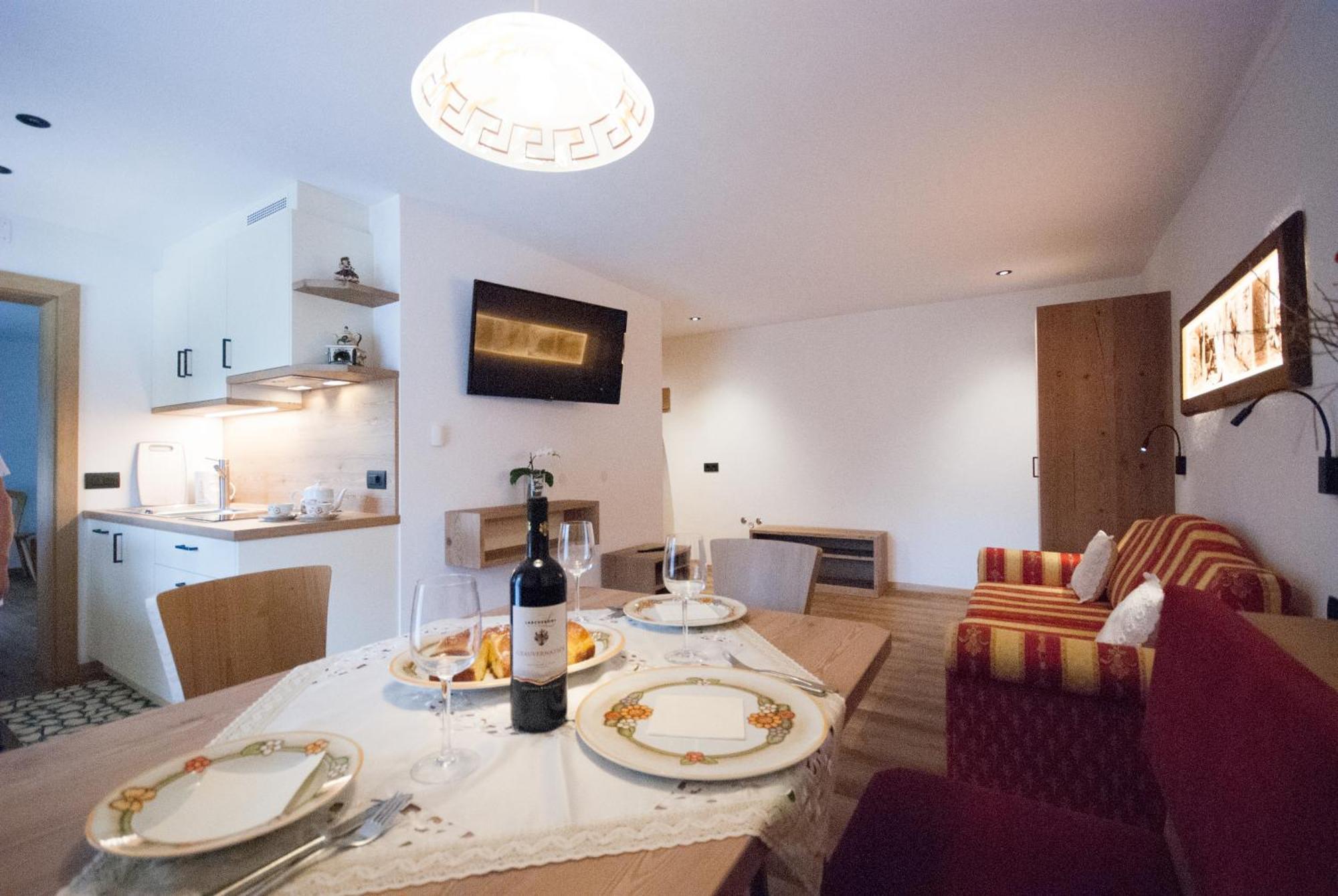 Da Kathi Aparthotel San Candido Bagian luar foto
