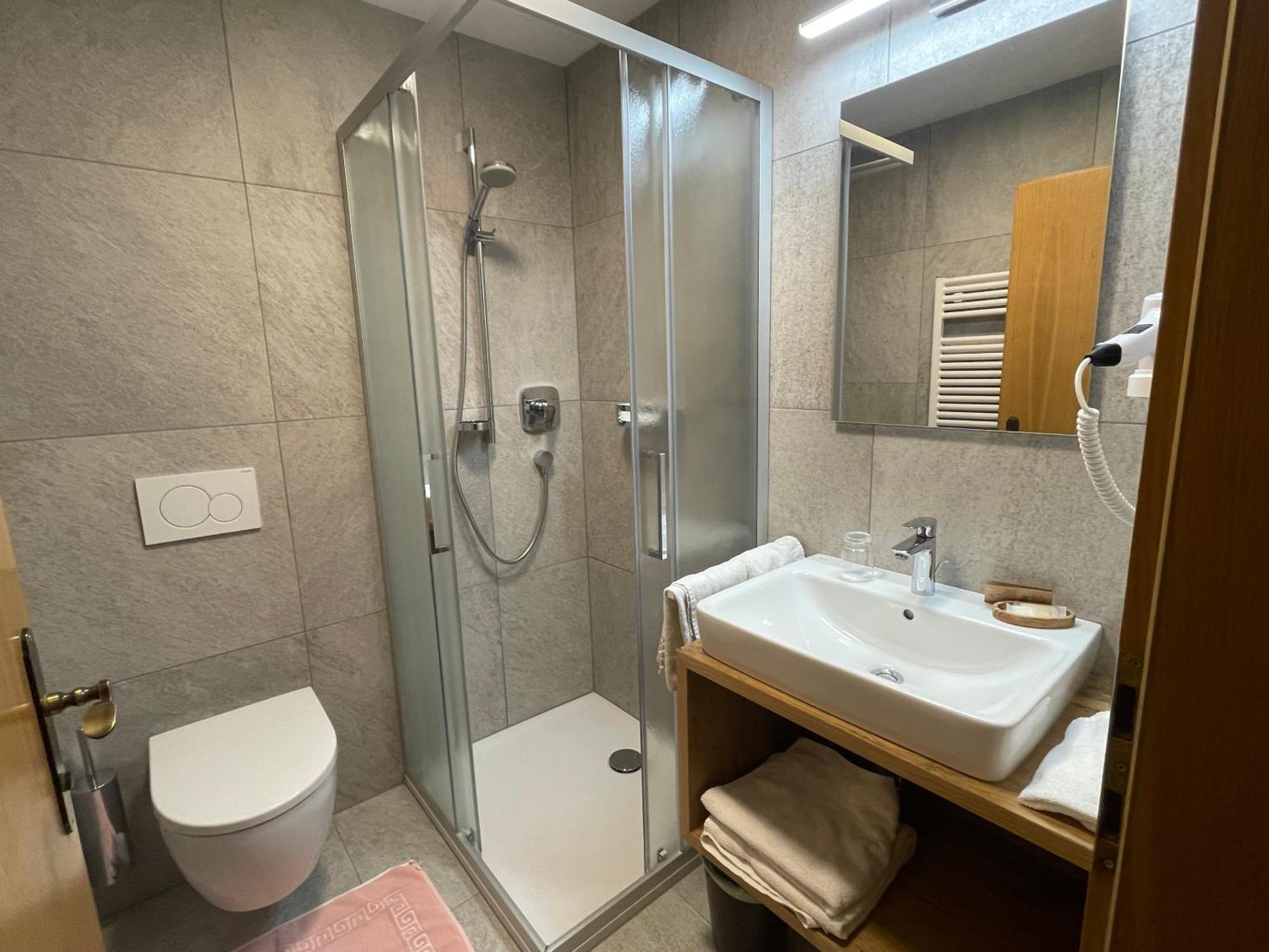 Da Kathi Aparthotel San Candido Bagian luar foto